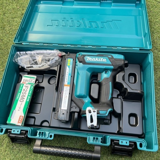 マキタ充電式面木釘打ち