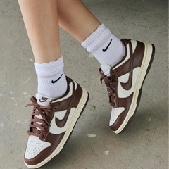 11/30まで！NIKE DUNK LOW チョコレートの画像