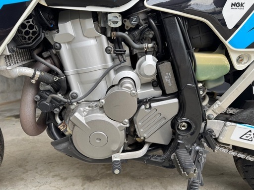 車検2年付 DR-Z400SM 2011年最終型 低走行 完動美車モタード スズキ DR-Z400SM はここが凄い!! • UnderPowerMotors