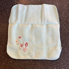 M2511-438 ハンドタオル 和柄 水色 ハンカチ 未使用品の画像