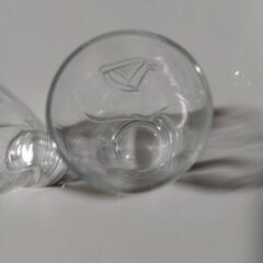 グラス　2つの画像