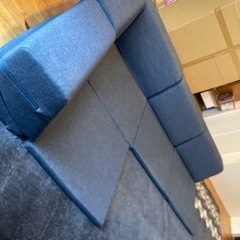 コーナーソファとオルテガ マットの画像