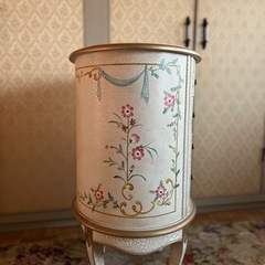 ヴィンテージ アンティーク キャビネットの画像