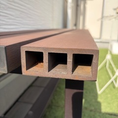 【取引決定】
ベンチと室外機カバーの画像