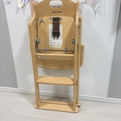 カトージ　ベビーチェア
の画像
