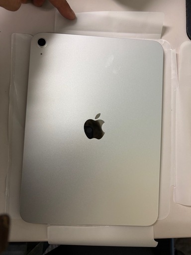 Apple iPad 11インチ (A16) Wi-Fi 128GB シルバー 第11世代