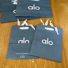 日本未上陸ブランドalo のショップ袋 5枚セットの画像