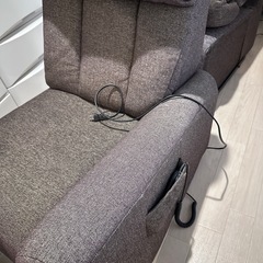 電動リクライニング付き3人掛けソファー売ります。。の画像