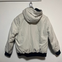 【GAP】フード付き ボンバージャケット クリームカラー GAPロゴ
の画像