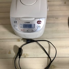 問題なく作動する炊飯器【機能低下】【-12/31】の画像