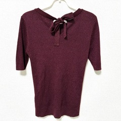 【美品】GUラメ入りリボンTシャツの画像
