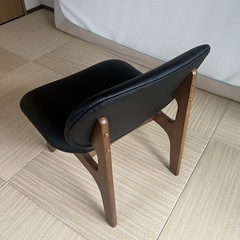 汚れに強い合成皮革 リビングダイニング1人用チェアの画像