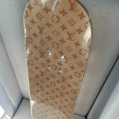 Louis Vuitton モノグラム メープルウッド スケートボードの画像