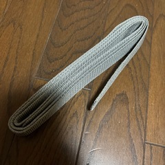 ビニール素材の紐、幅2.8㎝程度、手芸やハンドメイドに！グレーの画像