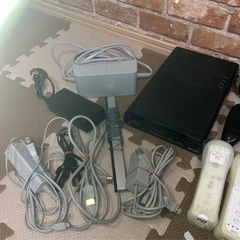 Wii ゲームセット　ブラック　ジャンク品　本体、コントローラー、周辺機器、 の画像