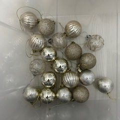 クリスマスツリー オーナメント IKEAの画像