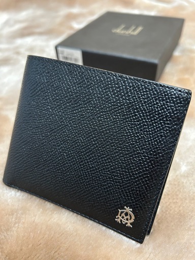 dunhill ダンヒル 二つ折り財布 折財布 さいふ サイフ wallet 小銭入れ有 小銭入れあり 小銭入れアリ 小銭入れ付き black ブラック黒色系無地ジャイアンツ似ロゴ ジャイアンツロゴレザーメンズmen’s男性用、紳士
