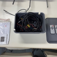 ヘッドレストモニター カーナビ接続タイプ 説明書ありの画像