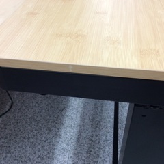 ＊＊＊商談中＊＊＊【高さ調整自由で使いやすい】デスク 電動デスク　昇降デスク　スタンディングデスク 机 パソコンデスク ワークデスク　引き出し付き　竹柄の画像