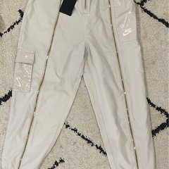 新品NIKEレディースパンツの画像
