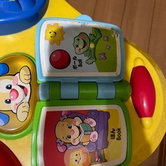 フィッシャープライス わんわんのおしゃべりバイリンガルテーブルの画像