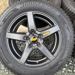 225/65R17ブリヂストンBLIZZAK DM-V3スタッドレスタイヤアルミホイールセット デリカ RAV4 アウトランダー ハリアー他美品の画像