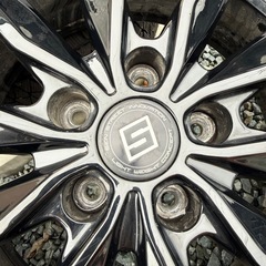 215/70R16ブリヂストンBLIZZAK DM-V2スタッドレスタイヤホイールセット RAV4 アウトランダー エクリプスクロス　デリカD5 ハリアー他美品の画像