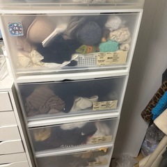 ikea キャビネット と　muji case
の画像