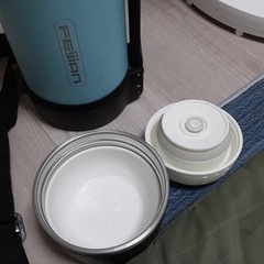 〔激安美品早い者勝ち‼️〕決定しました‼️１.9ℓまほうびん水筒の画像