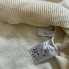 【新品未使用】レディース トップスの画像