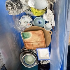 中古の重箱、お皿など。の画像