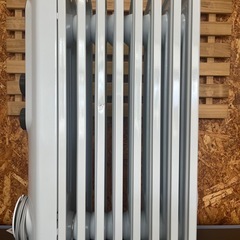 De'Longhi オイルヒーター RHJ35M0812-DGの画像