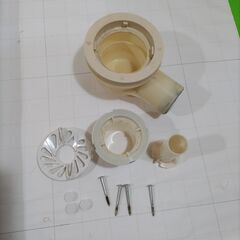 TOTO洗濯機防水パン 640×730×60mm 排水トラップ付きの画像