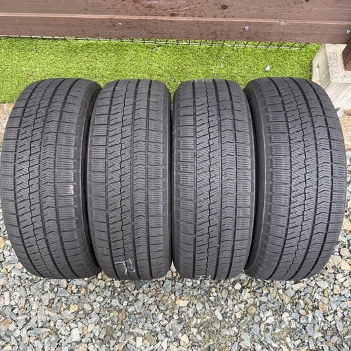 215/60R16ブリヂストンVRX2スタッドレスタイヤ マークX オデッセイ カムリ他