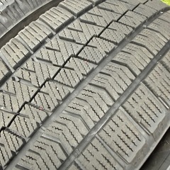 215/60R16ブリヂストンVRX2スタッドレスタイヤ マークX オデッセイ カムリ他の画像