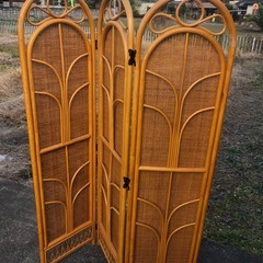 ラタンの3連間仕切り。の画像