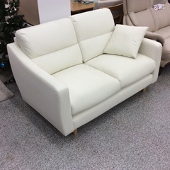 【ニトリのNポケットシリーズ】2人掛けソファ ラブソファ 合成皮革 Nポケット ソファ　クッション付き　：ホワイトの画像