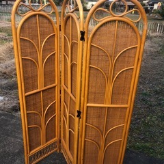 ラタンの3連間仕切り。の画像