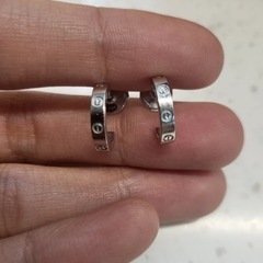 カルティエ ラブ フープイヤリング スモールイヤリングの画像