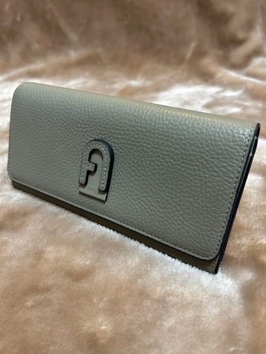 フルラFURLAロングウォレット フラップ式二つ折り長財布 二つ折り財布折財布さいふサイフwallet小銭入れ有小銭入れアリ 小銭入れあり 小銭入れ付き grayグレイグレー灰色レザー牛革本革レディースlady's LADYS女性用 ウィメンズwomen’s