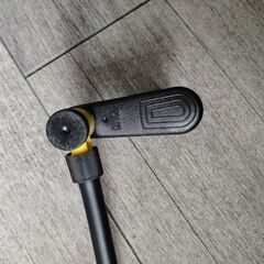 自転車用空気入れ（フルプラ ダイヤポンプ NO.900）の画像