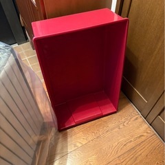 衣装ケース　ピンクのケースの画像