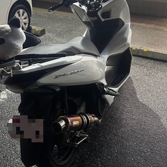 pcx jf81 リアライズマフラーの画像