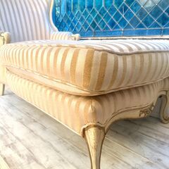 サロンベンチソファ　海外購入品　撮影利用　　アンティーク　ビンテージの画像