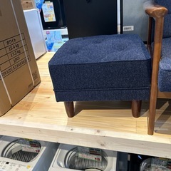 配達可【カリモク　2シーター　オットマンセット】【ネイビー】クリーニング済み【管理番号1127】 仲の画像