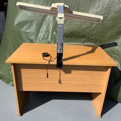 コイズミ学習机の画像