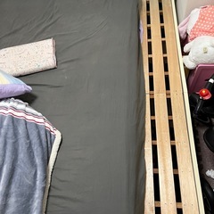 無料で差し上げます：ダブルベッド（フレームのみ）の画像