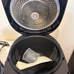 炊飯器の画像