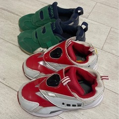 スニーカー2点の画像