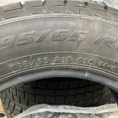 ピレリ　スタッドレスタイヤ　15インチ  195／65  ４本セット  の画像